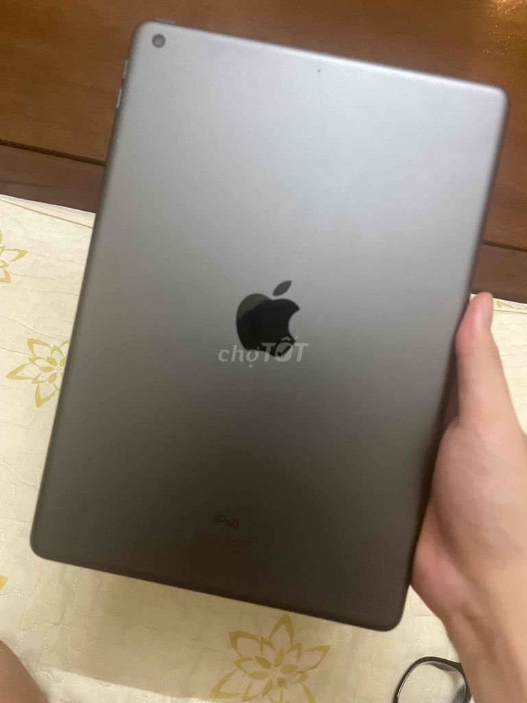 Apple iPad Gen 9 64GB Xám Đã sử dụng. Mua bán Máy tính bảng tại Huyện Thanh Trì Hà Nội được đăng bởi Bảo Nam hình 1