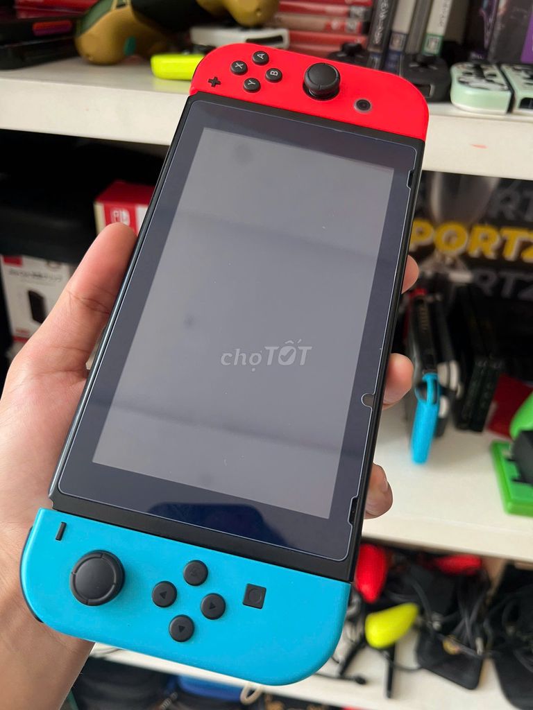 Máy chơi game Nintendo Switch V2 Đỏ, Xanh dương. Mua bán Thiết bị chơi game tại Quận 10 Tp Hồ Chí Minh được đăng bởi MộcPhạmWeGames hình 1