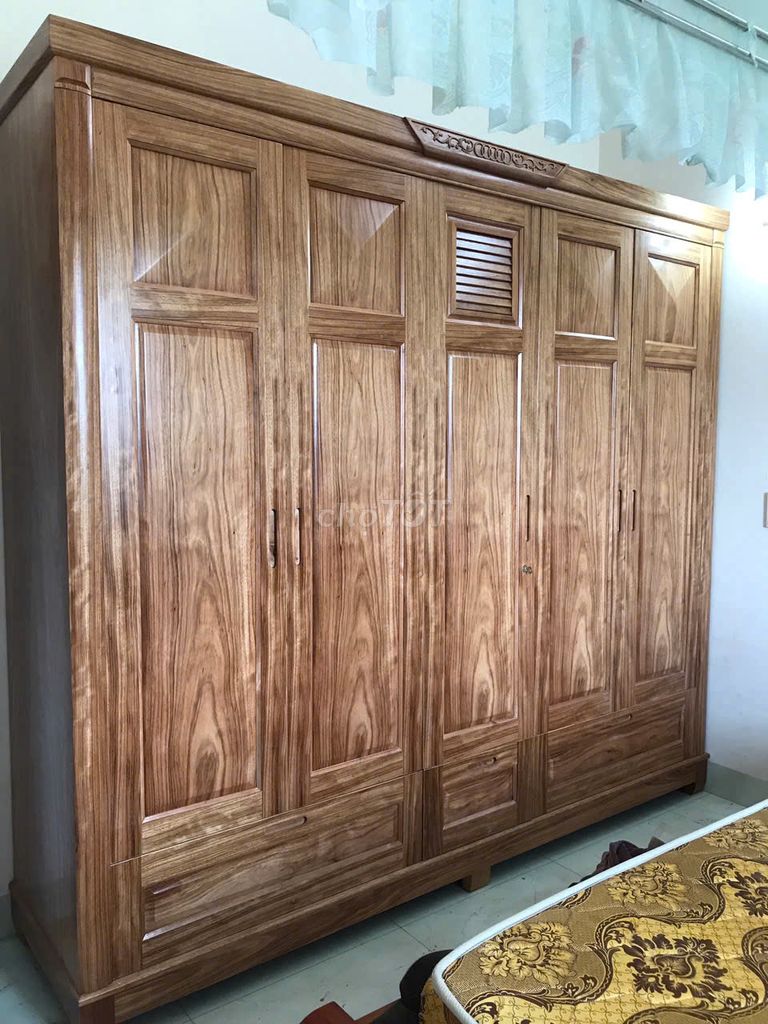 tủ quần áo 5 cánh mẫu chóp. Mua bán Tủ, kệ gia đình tại Quận Liên Chiểu Đà Nẵng được đăng bởi Salon gỗ Hoa Hùng hình 1