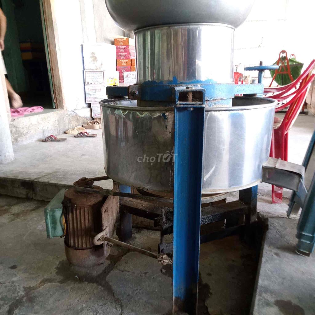 Máy xay bột Kim loại Bạc. Mua bán Bếp, lò, đồ điện nhà bếp tại Huyện Tây Hòa Phú Yên được đăng bởi Lê Xuân Đề hình 1