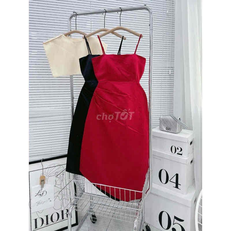 Đầm Nữ Đỏ Thanh Lịch Size S Mềm mại. Mua bán Quần áo tại Quận 5 Tp Hồ Chí Minh được đăng bởi Quí Nhân hình 1