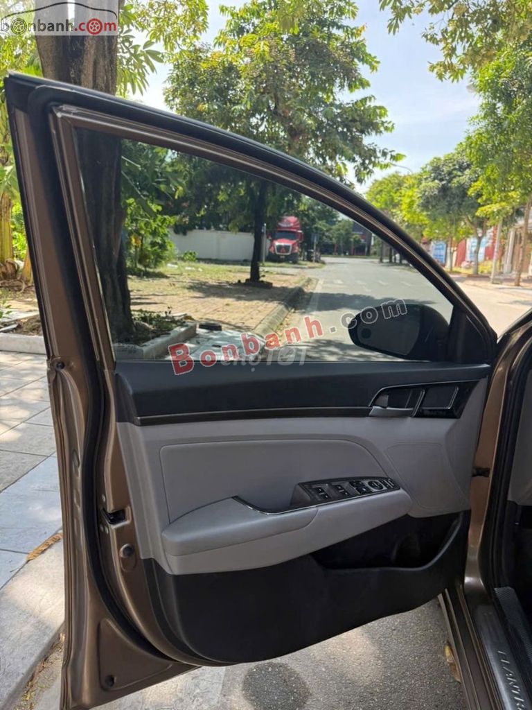 Hyundai Elantra 1.6 AT 2016 - 362 Triệu. Mua bán Ô tô tại Thành phố Hải Dương Hải Dương được đăng bởi Dũng Đăng hình 4