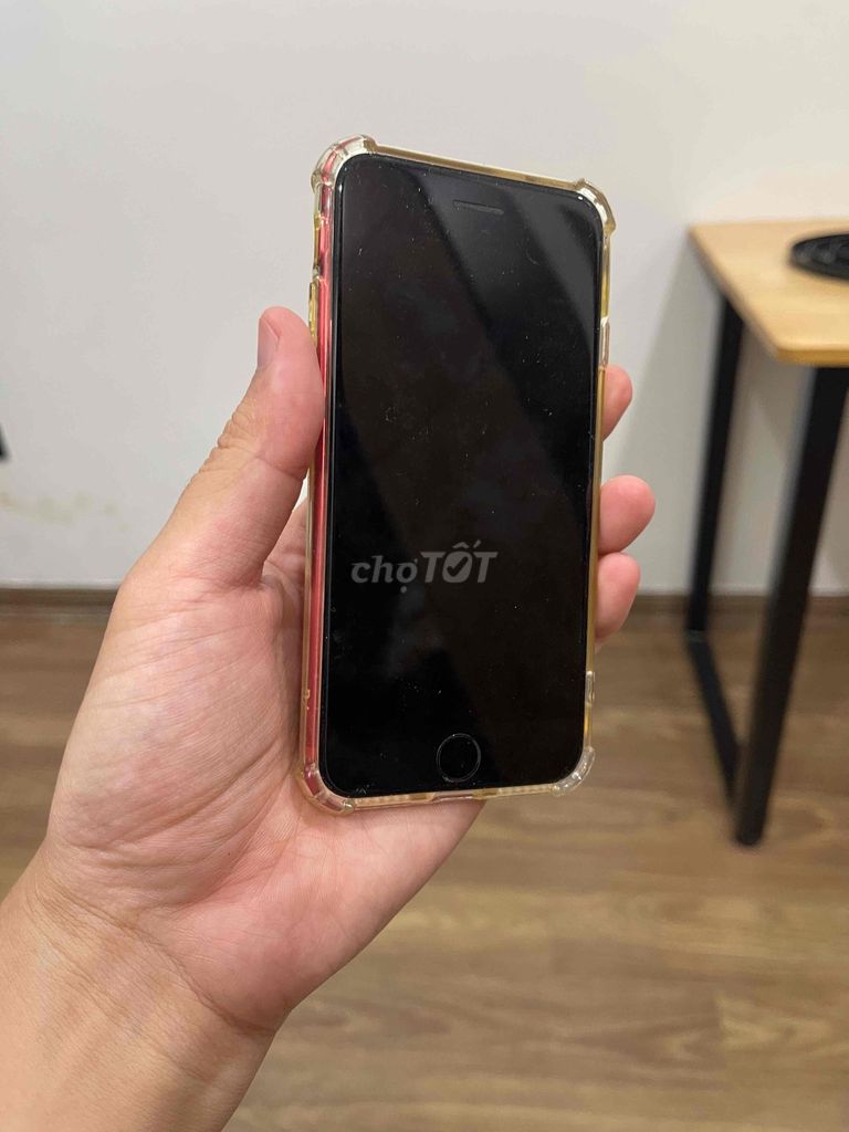 iPhone SE 2020 Đỏ. Mua bán Điện thoại tại Huyện Mê Linh Hà Nội được đăng bởi Tuấn Anh hình 1