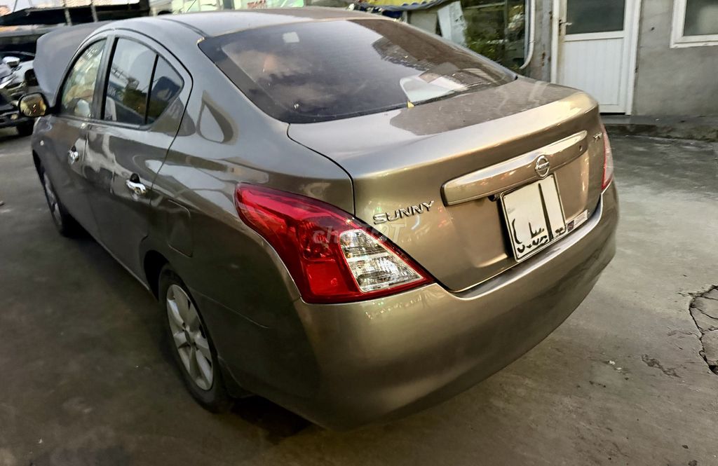 Nissan Sunny 2013 1.5AT VX 50000 km Nâu