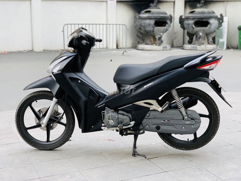 HONDA FUTURE 125 FI KIM PHUN ĐIỆN TỬ 2025 XE ZIN. Mua bán Xe máy tại Quận Nam Từ Liêm Hà Nội được đăng bởi A.SỰ hình 3