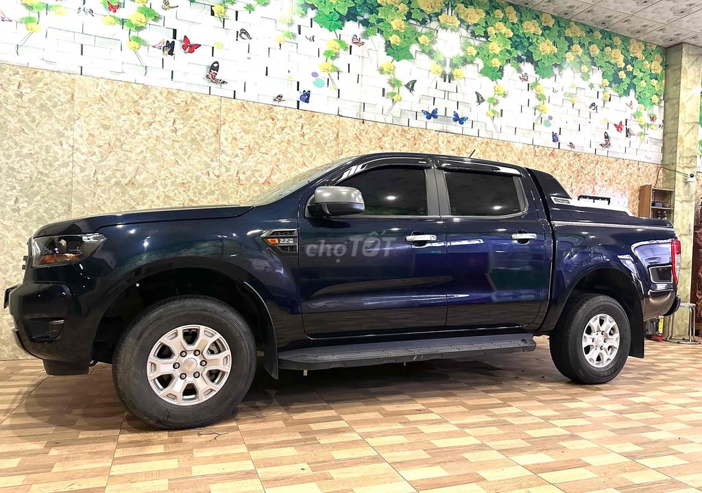 Ford Ranger 2020 XLS 2.2L 42000km. Mua bán Ô tô tại Thành phố Thuận An Bình Dương được đăng bởi Đạt Cầm Đồ hình 13