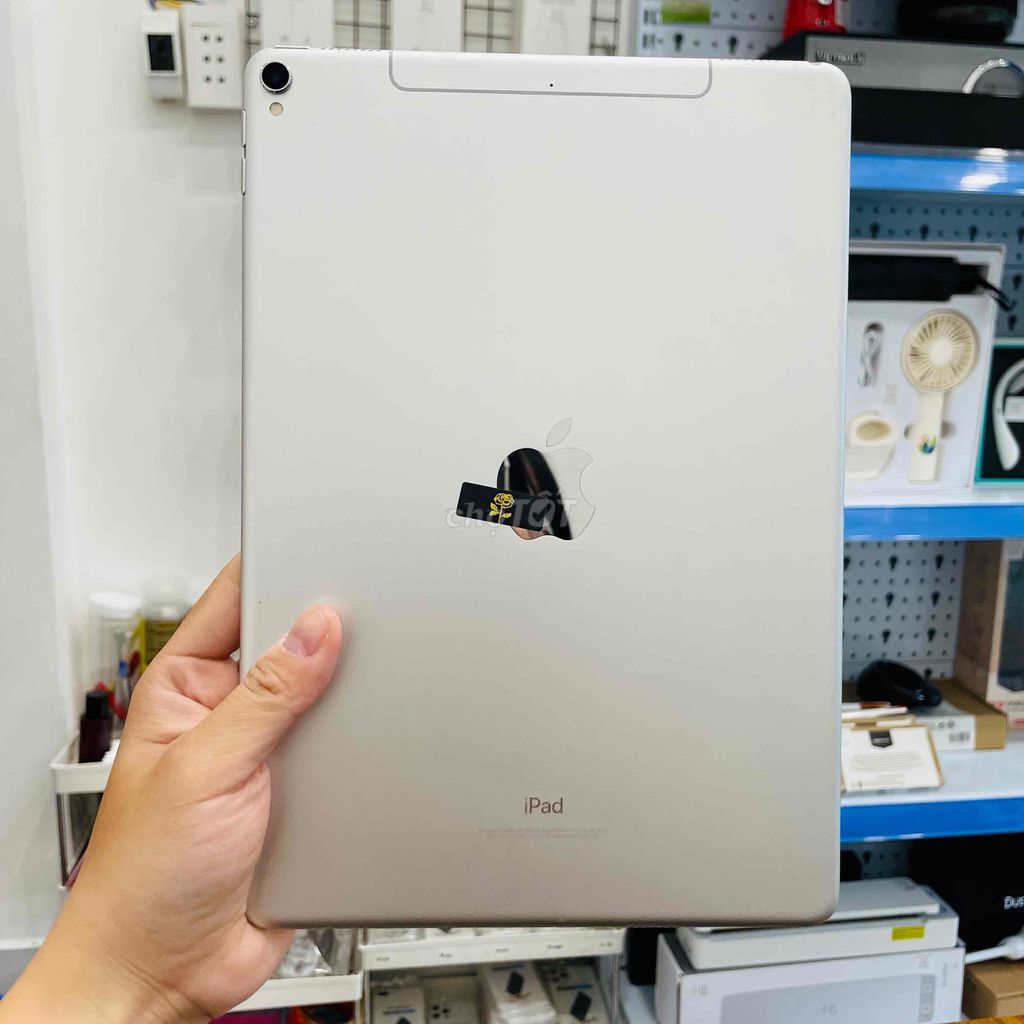 IPad Pro 10.5" 64GB 4G wifi pin zin 87 zin chất