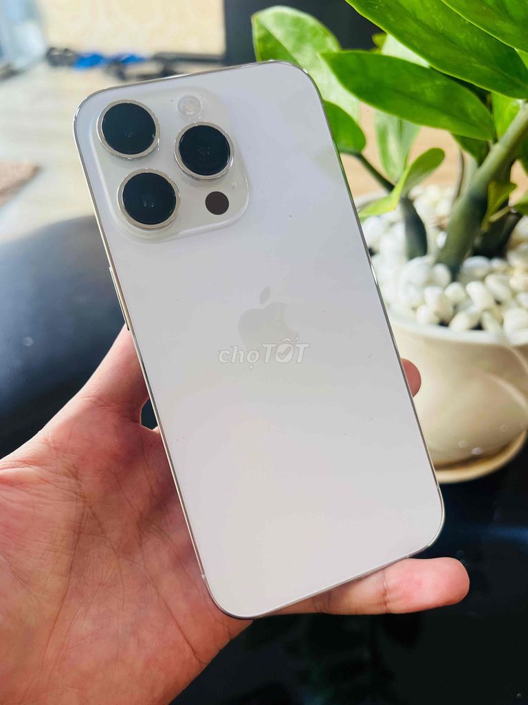 Apple iPhone 14 Pro 128GB Trắng Cận 99%. Mua bán Điện thoại tại Thành phố Vũng Tàu Bà Rịa - Vũng Tàu được đăng bởi Nhí Lắk hình 1