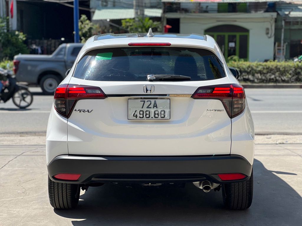 Honda HRV 2018 xe đẹp bảo dưỡng full hãng. Mua bán Ô tô tại Thành phố Biên Hòa Đồng Nai được đăng bởi Thái Phạm hình 5