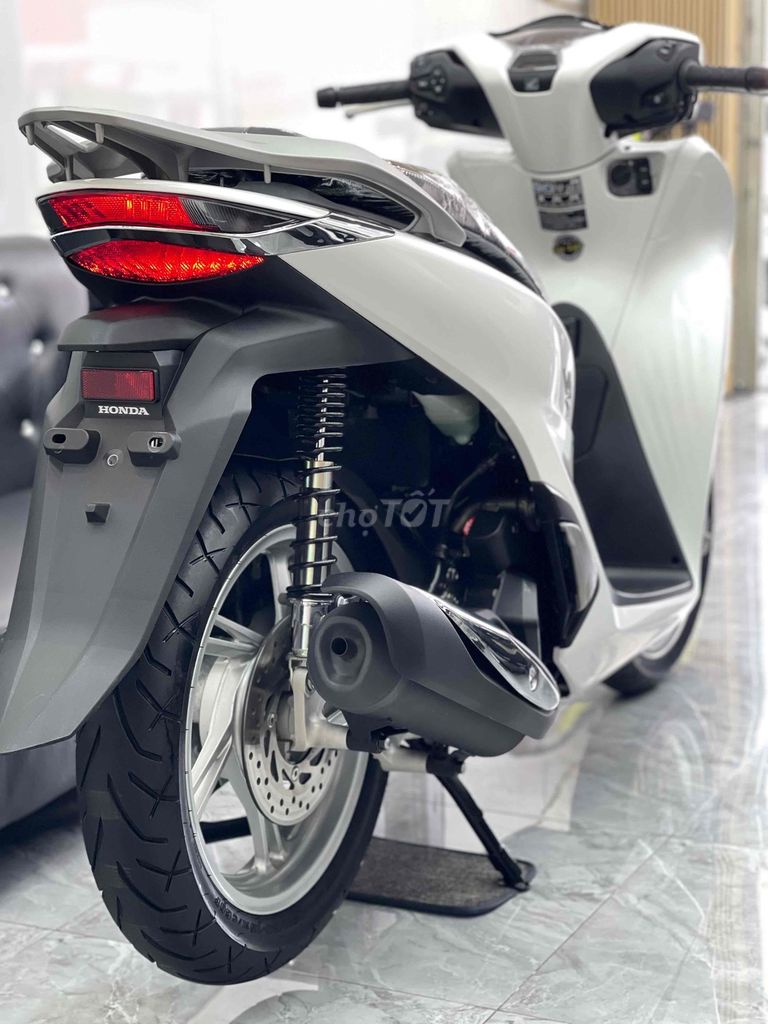 ⭐️ 𝗤𝘂𝗮́ 𝗠𝗼̛́𝗶 ( 𝗦𝗵𝟭𝟮𝟱/𝟮𝟬𝟮𝟬/𝗖𝗕𝗦 Đ𝗶 𝗟𝘂̛𝗼̛́𝘁) ⭐️. Mua bán Xe máy tại Thành phố Vĩnh Long Vĩnh Long được đăng bởi Gia Kiệt  hình 5