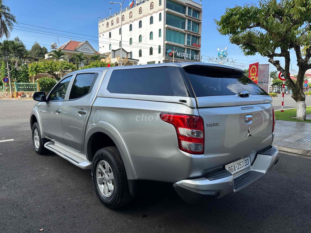 Bán Tải Triton 2017 số tự đông siêu bền tiết kiệm. Mua bán Ô tô tại Thành phố Long Khánh Đồng Nai được đăng bởi Cửa Hàng Xe Máy Thái Phong hình 9