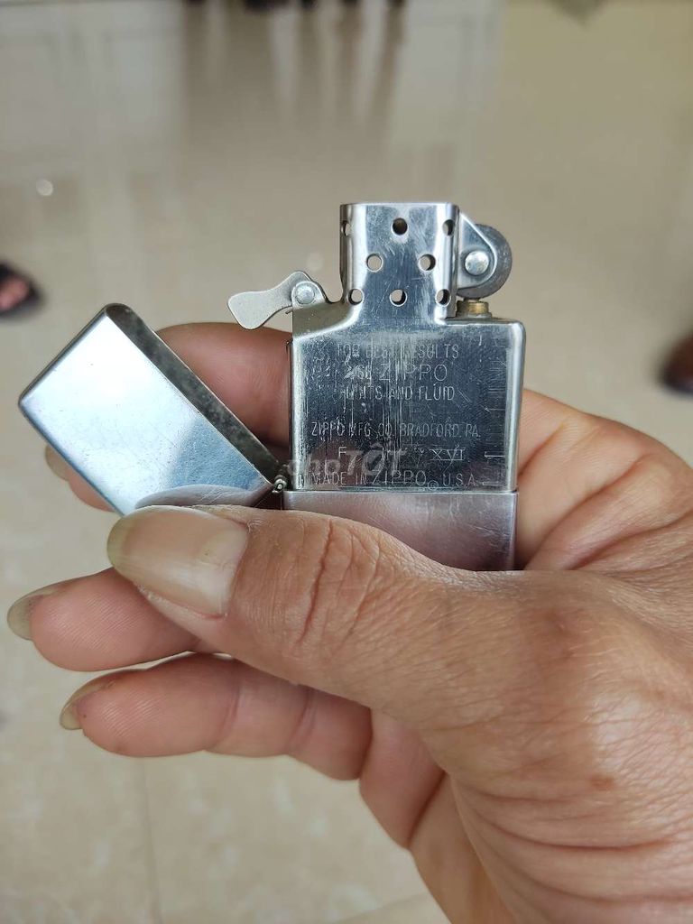 Zippo la mã Mỹ chính hãng