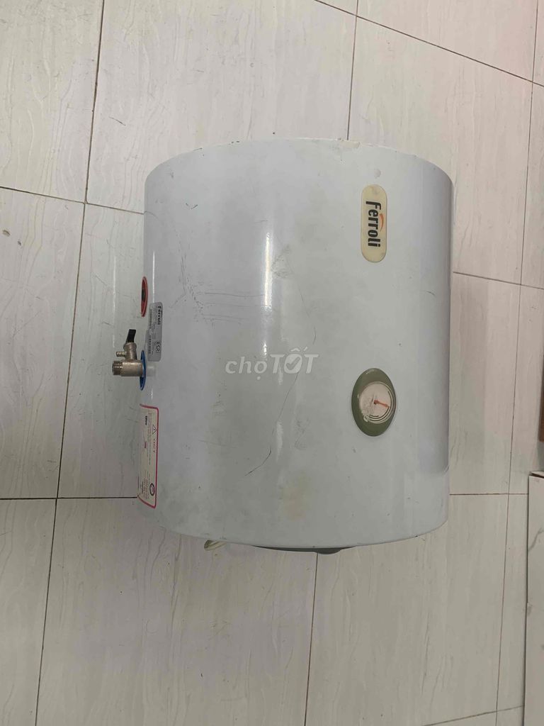 Bình nước nóng gián tiếp 50l, giá 500k, q.Bình Tân