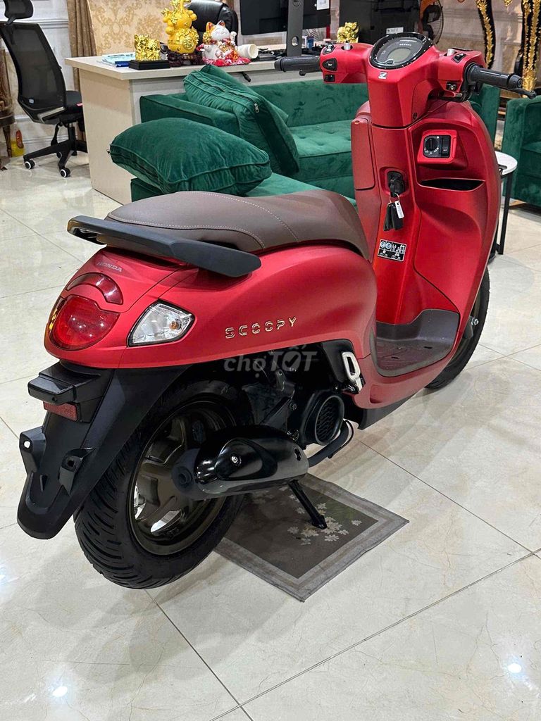 Мопед Honda Scoopy 2026 красный б/у импорт из Индонезии