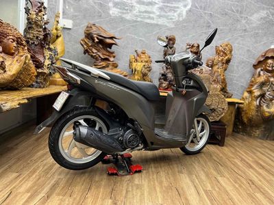Honda Vision 2018 chính chủ khoá Smartkey, máy zin. Mua bán Xe máy tại Quận 7 Tp Hồ Chí Minh được đăng bởi Xe Cũ Hiếu CT