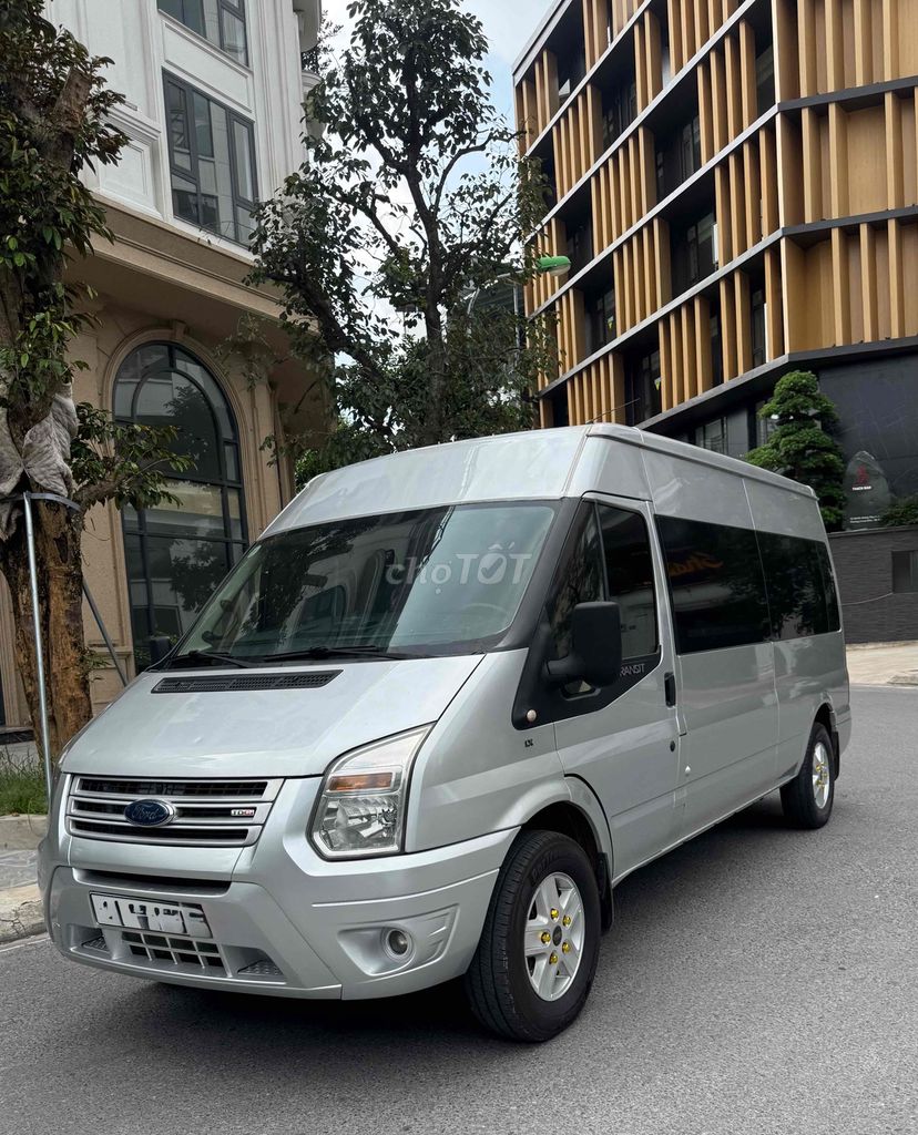 Ford Transit 2021 средняя база 16 мест серебристый