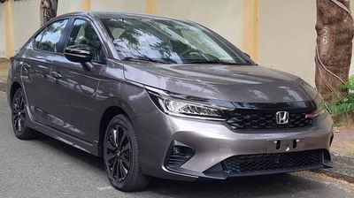 Honda City 2024 RS 1.5 AT - 4000 km