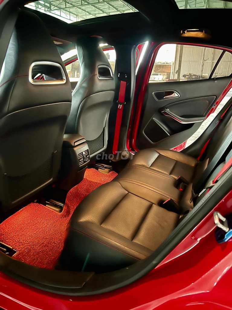 Mercedes Benz GLA 45 sx 2015 AMG 45 4Matic - 76000