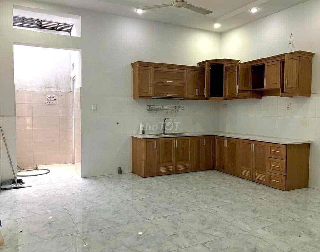 Nhà đẹp 120m2_đúc 1lầu,2p ngủ-Ngay DƯƠNG THỊ MƯỜI,p.TTH_hẻm thông