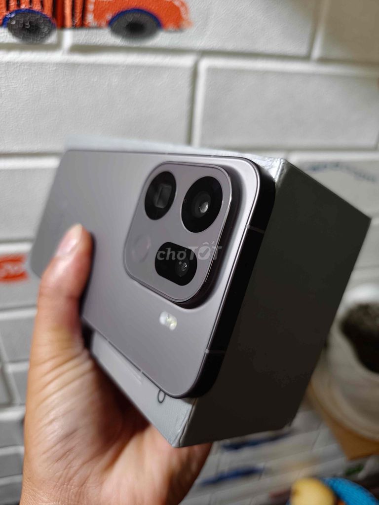 Oppo Find X9 Pro 12GB/256GB Xám. Mua bán Điện thoại tại Thành phố Đà Lạt Lâm Đồng được đăng bởi Bảo Sơn Phạm hình 1