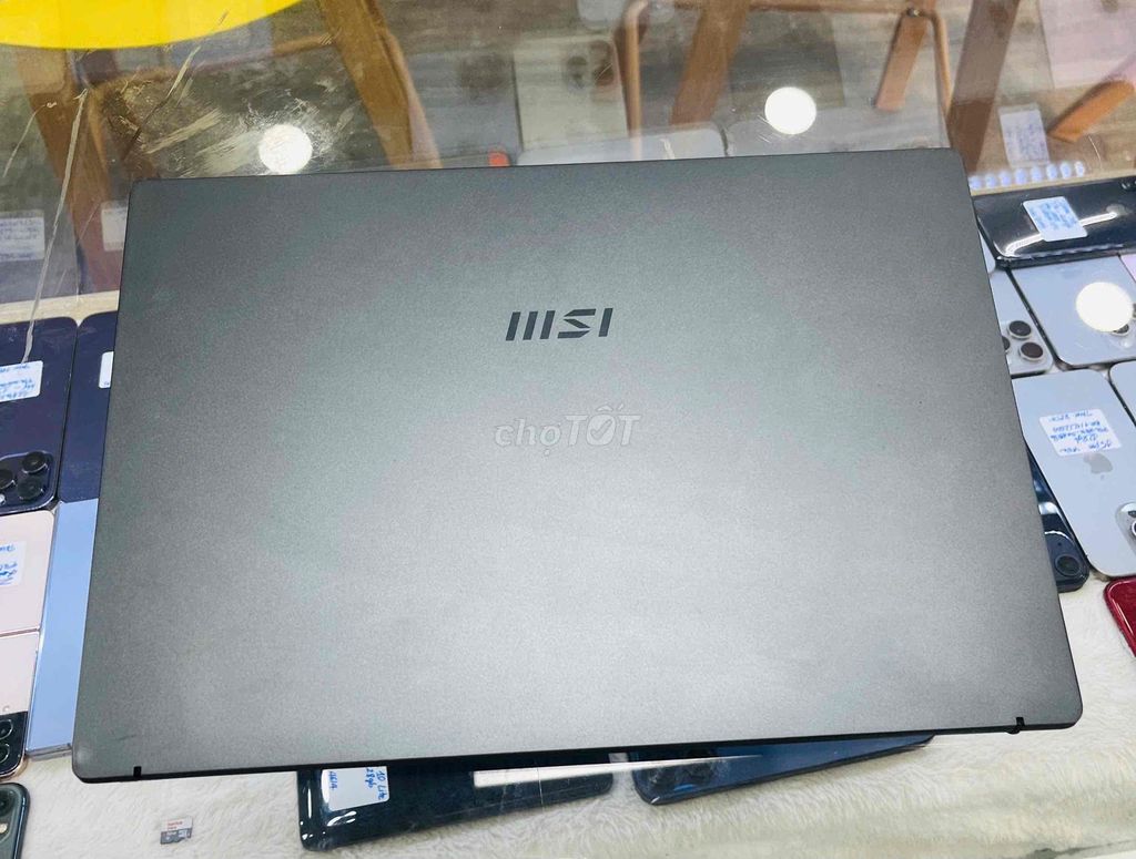 msi modern 14 B5M r8/ssd512gb Ryzen5-5500U zinall