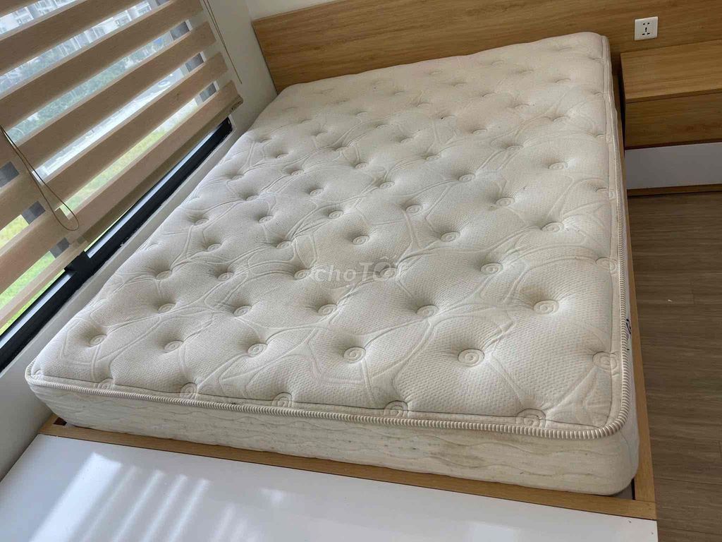 Nệm lò xo Dunlopillo Audrey Trắng 1m8x2m. Mua bán Giường, chăn ga gối nệm tại Huyện Hoài Đức Hà Nội được đăng bởi Tú Anh hình 1