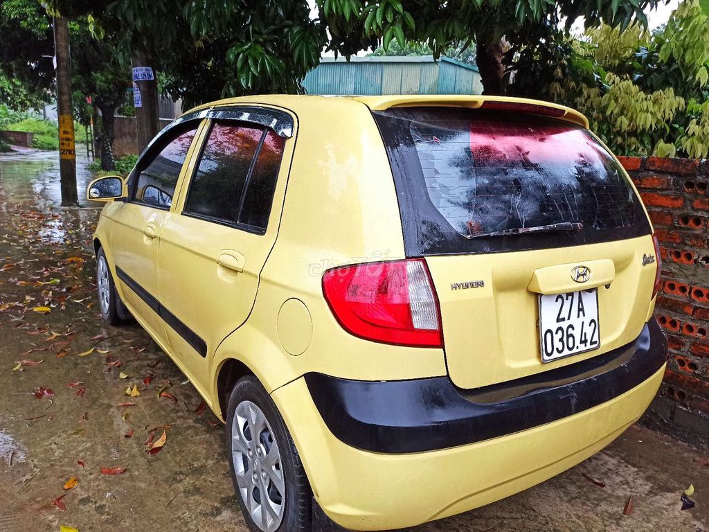 Hyundai Getz 2010 Желтый 5 мест