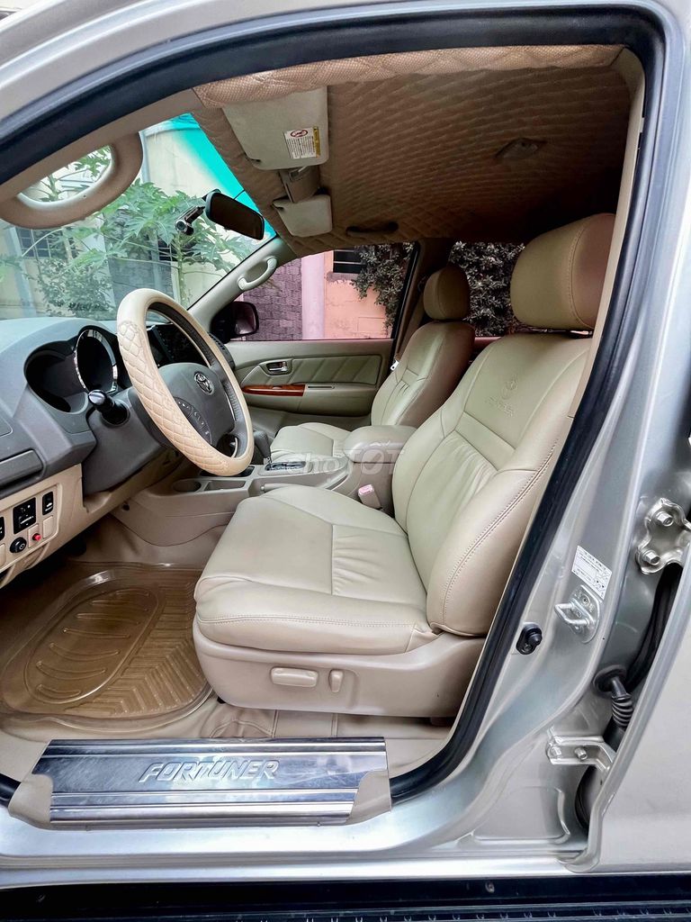 Toyota Fortuner 2.7V 4*4 2010.Xe gia đình rất đẹp. Mua bán Ô tô tại Quận 7 Tp Hồ Chí Minh được đăng bởi Thanh Bình Land hình 9