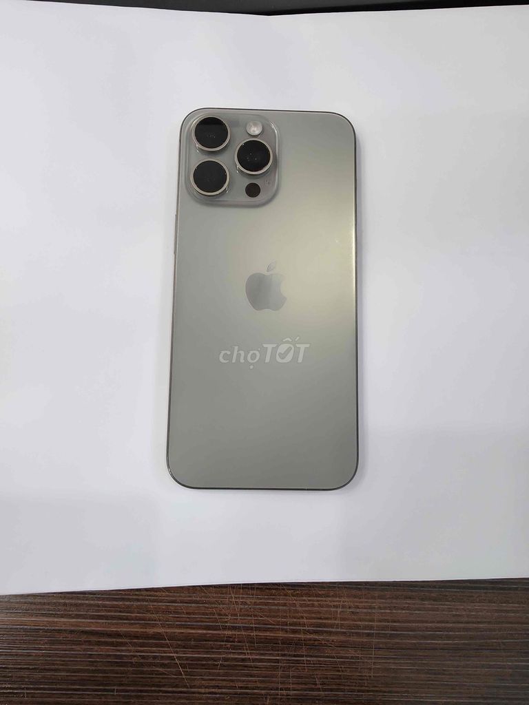 Cần bán iphone 15 pro max. Mua bán Điện thoại tại Quận 1 Tp Hồ Chí Minh được đăng bởi Le Tuyet hình 1