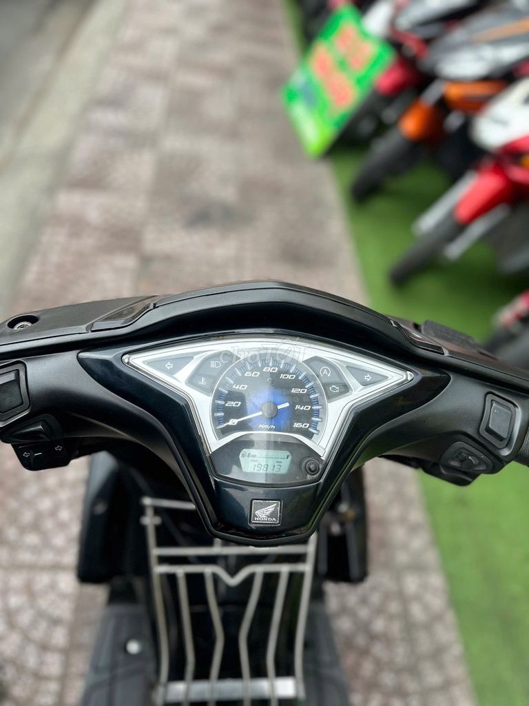 Honda Air Blade 125cc 2013 bs 59v1-68714. Mua bán Xe máy tại Quận Phú Nhuận Tp Hồ Chí Minh được đăng bởi Thanh Hùng xebachin  hình 3