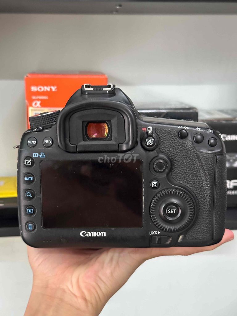 Máy ảnh Canon 5D Mark III DSLR ống kính 50mm. Mua bán Máy ảnh, Máy quay tại Quận Thanh Khê Đà Nẵng được đăng bởi Lê Văn Thống hình 1