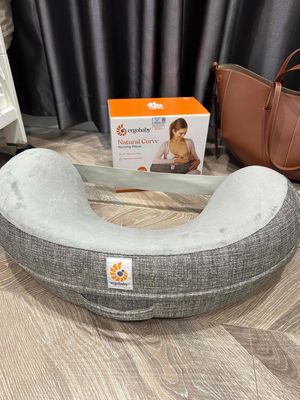 Pass Gối Cho Con Bú Ergobaby Natural Curve. Mua bán Mẹ và bé tại Thành phố Thủ Đức Tp Hồ Chí Minh được đăng bởi hà