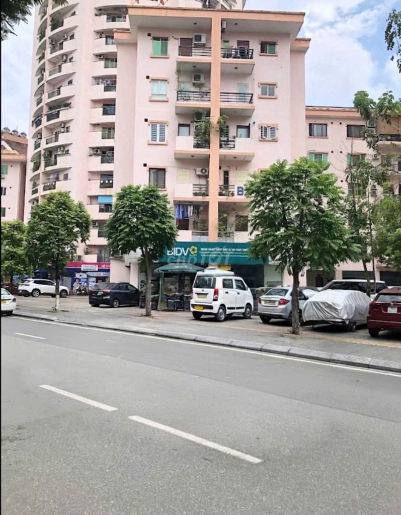 Аренда 4-комн. квартиры, 170м² - с мебелью - элитный район Чан Дан Нинь