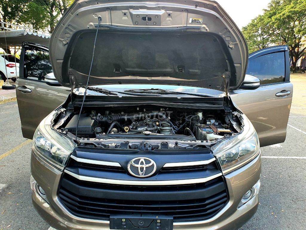 Toyota Innova 2017 MT 2.0 E - Nâu đẹp