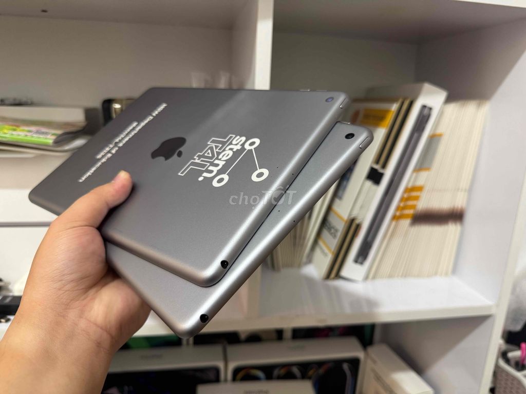 🔆 iPad Gen 6 32 Wifi + 4G Zin 97 98 99%. Mua bán Máy tính bảng tại Quận Gò Vấp Tp Hồ Chí Minh được đăng bởi Duy Techs hình 5