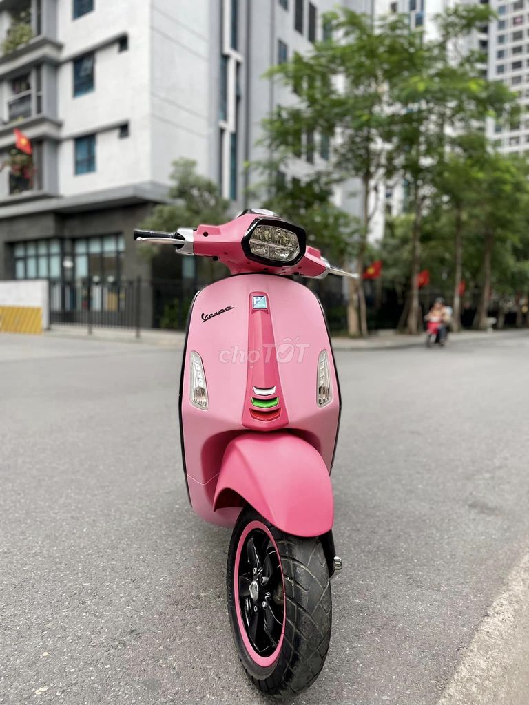 [HỖ TRỢ TRẢ GÓP] Vespa sprint màu hót hít