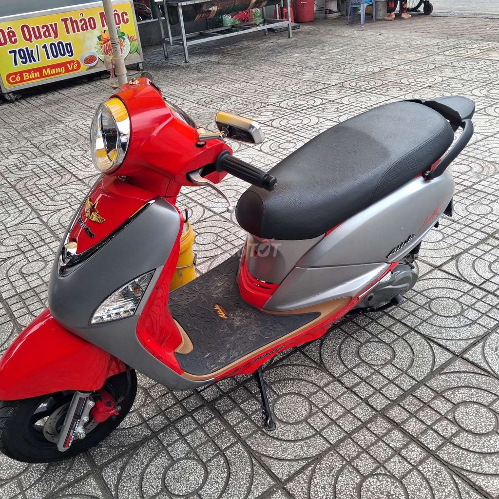 Xe đep máy êm như mới vỏ mới đèn mới đi vọt. Mua bán Xe máy tại Quận 8 Tp Hồ Chí Minh được đăng bởi phung hao hình 4