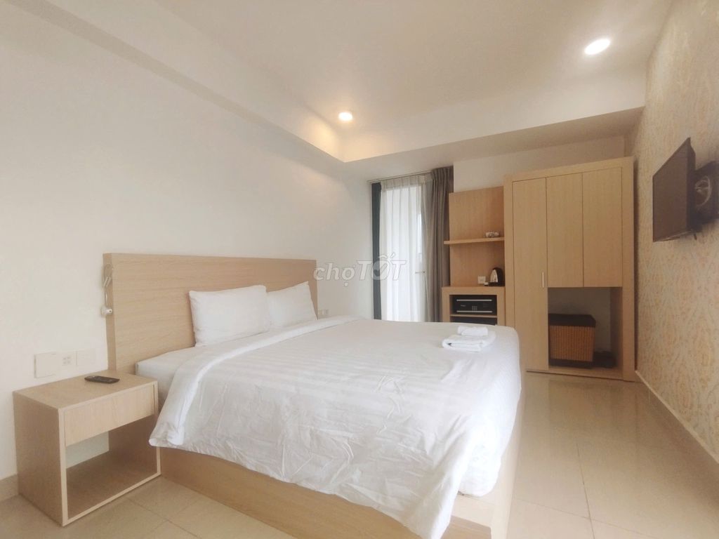 Phòng khách sạn Nha Trang view đẹp tầng cao cho thuê gần chợ Đầm Diện