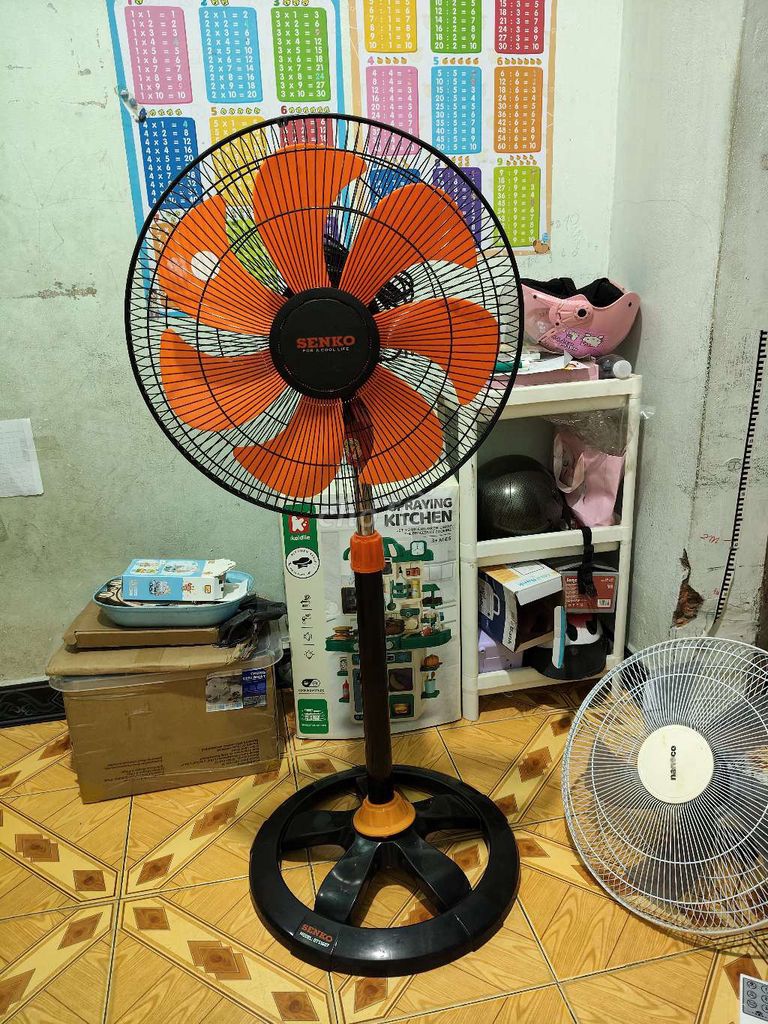Quạt đứng SENKO OT9907 Cam đen Hiện đại. Mua bán Quạt tại Thành phố Thuận An Bình Dương được đăng bởi Nguyenvanchi hình 1