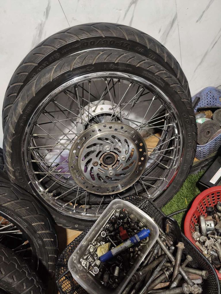 Mâm sym. Mua bán Phụ tùng xe tại Huyện Cái Bè Tiền Giang được đăng bởi Kiên hình 3