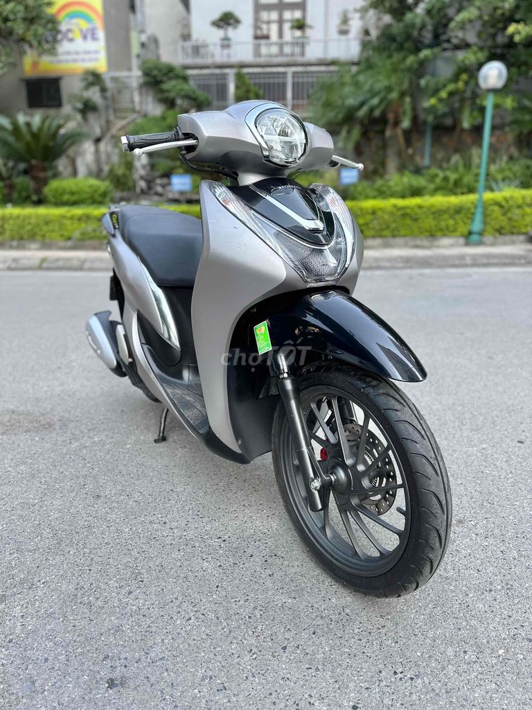 Honda SHmode 2021! 125 ABS chạy lướt. Mua bán Xe máy tại Quận Hoàng Mai Hà Nội được đăng bởi Xe Máy Quân Oanh  hình 2