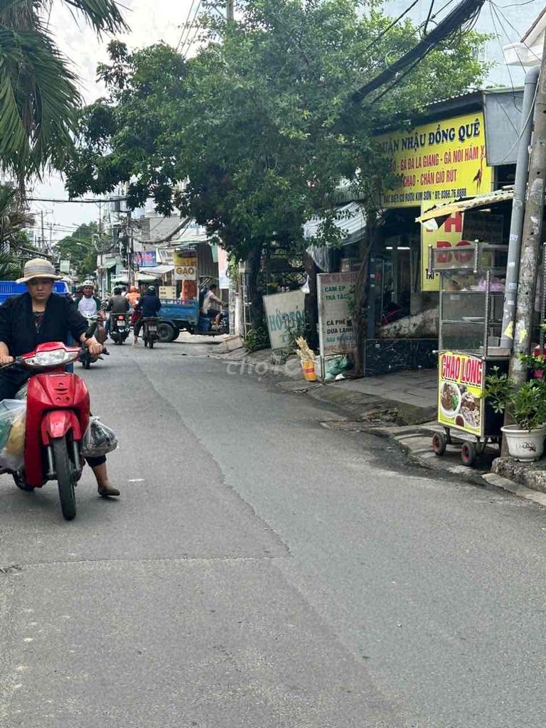 Bán đất nhà nát mặt tiền đường huỳnh văn nghệ