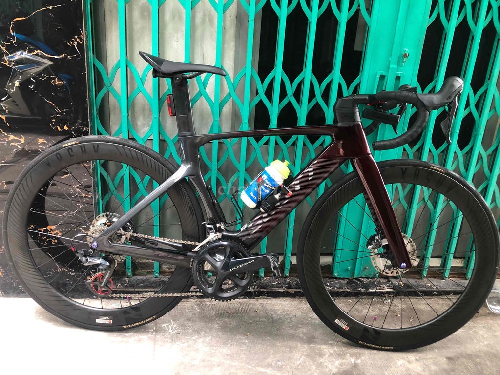 Xe đạp đua road Scott Foil model 2024