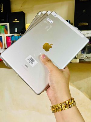 iPad Gen 8 32GB 4G Chiến Game Ngon IOS 26 Siêu Rẻe