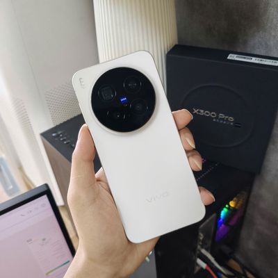 Vivo X300 Pro (16/512GB) Newseal 𝗚𝗢𝗣𝟬₫ 𝗚𝗜𝗔𝗢𝗟𝗨𝗨. Mua bán Điện thoại tại Quận Ninh Kiều Cần Thơ được đăng bởi DI ĐỘNG BULL