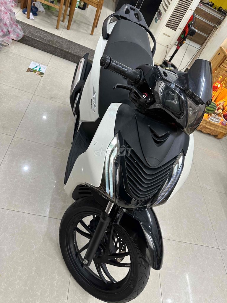 Honda SH 150 в отличном состоянии, один владелец, пробег 12 тыс. км