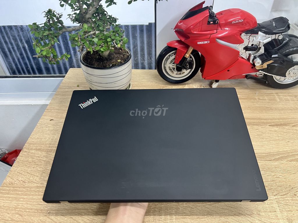 👑ThinkPad X1 Carbon Gen 5 i7-6500U/8/512 14" FHD . Mua bán Laptop tại Quận Bình Thạnh Tp Hồ Chí Minh được đăng bởi Nguyễn Công Lý hình 1