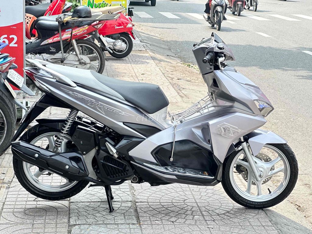 Honda Air Blade 2019 Siêu nhân Bạc. Mua bán Xe máy tại Quận Bình Thạnh Tp Hồ Chí Minh được đăng bởi Chương Decal hình 4