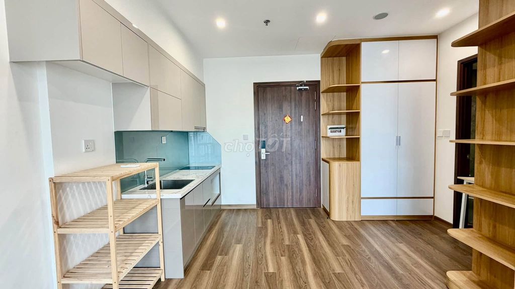 Студия с базовой мебелью в Vinhomes Ocean Park Gia Lam