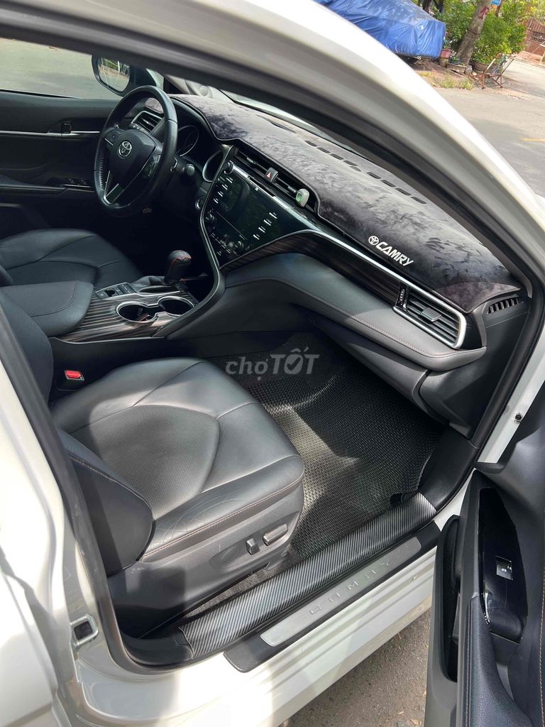 Toyota Camry 2021 - 98000 km. Mua bán Ô tô tại Thành phố Thủ Đức Tp Hồ Chí Minh được đăng bởi Dương hình 12